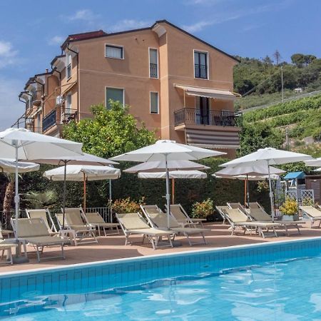 La Casa Del Gallo Pietra Ligure Dış mekan fotoğraf