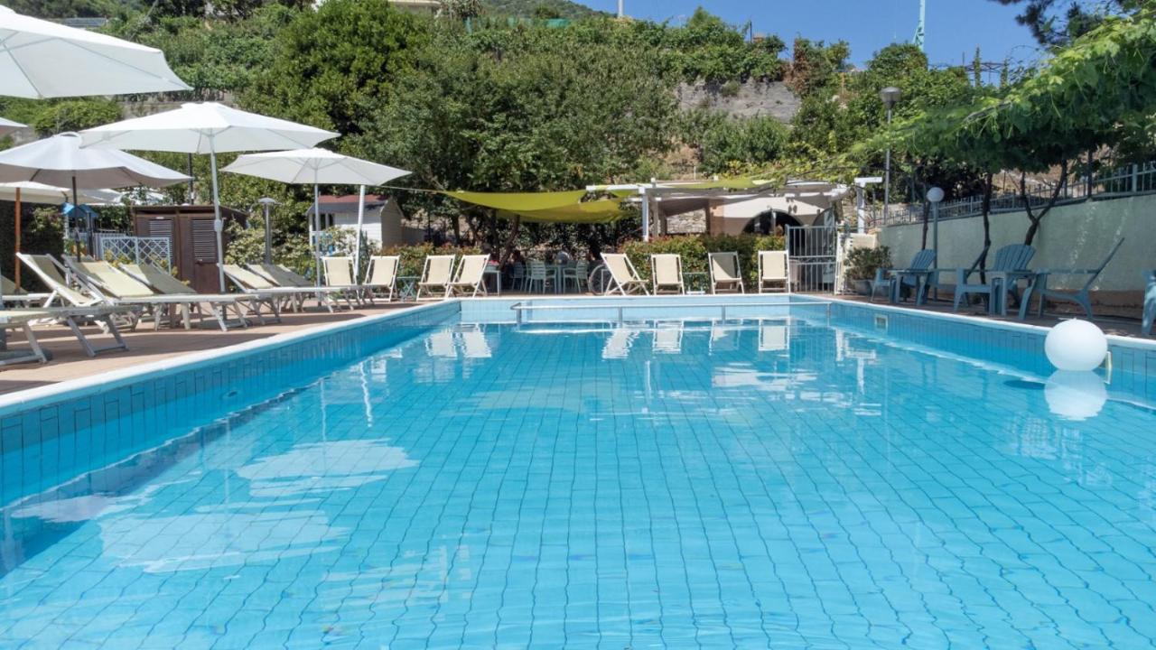 La Casa Del Gallo Pietra Ligure Dış mekan fotoğraf